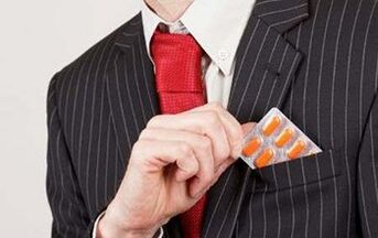 During puberty, taking pills containing male hormones will lengthen the penis